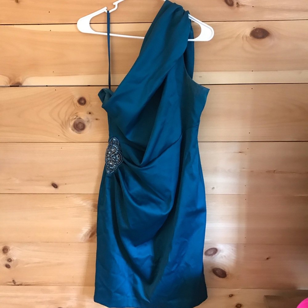 One shoulder dress